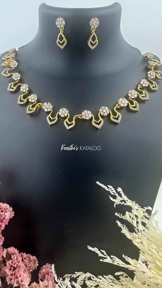 KA1059 - Golden Waves Necklace Set