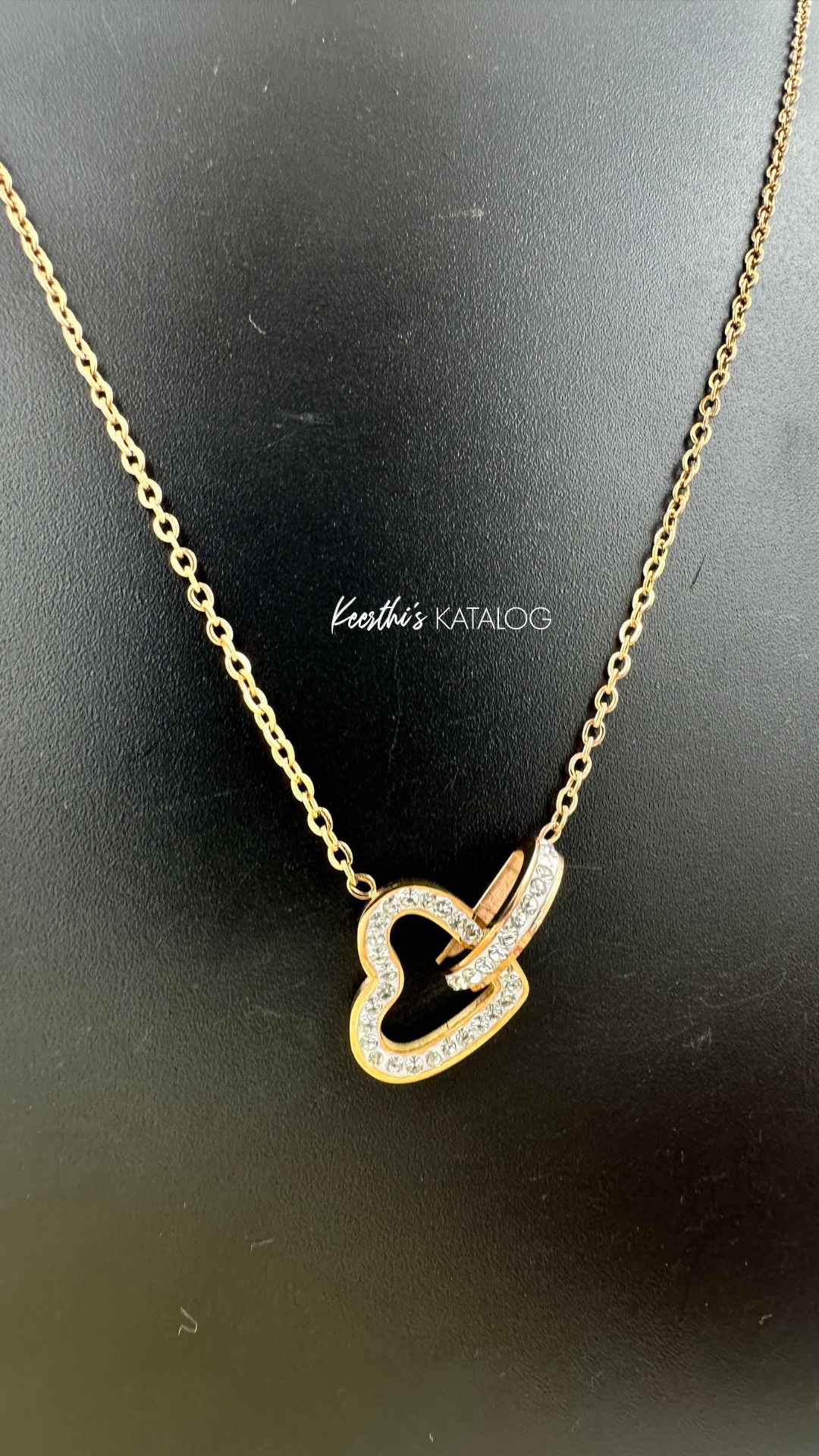 KD1002 - Linked Love Charm