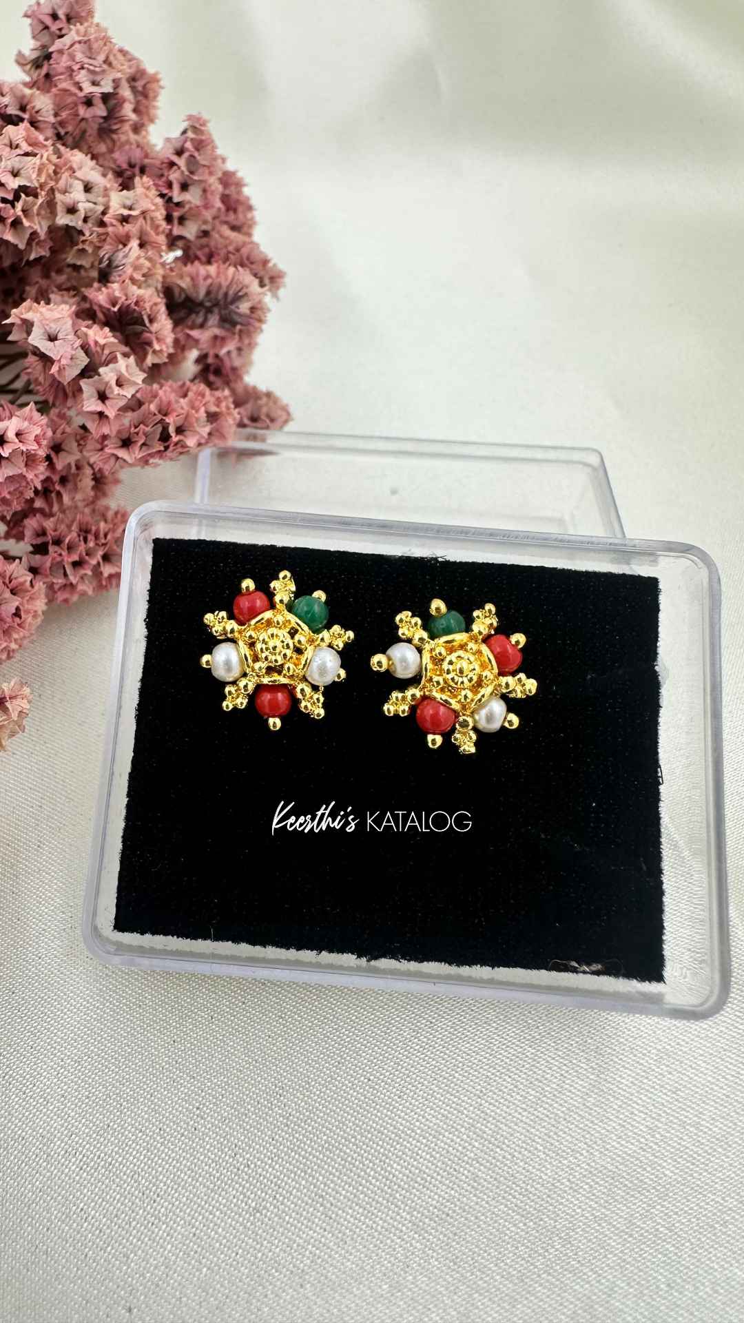 KE1016 - Festive Bloom Studs