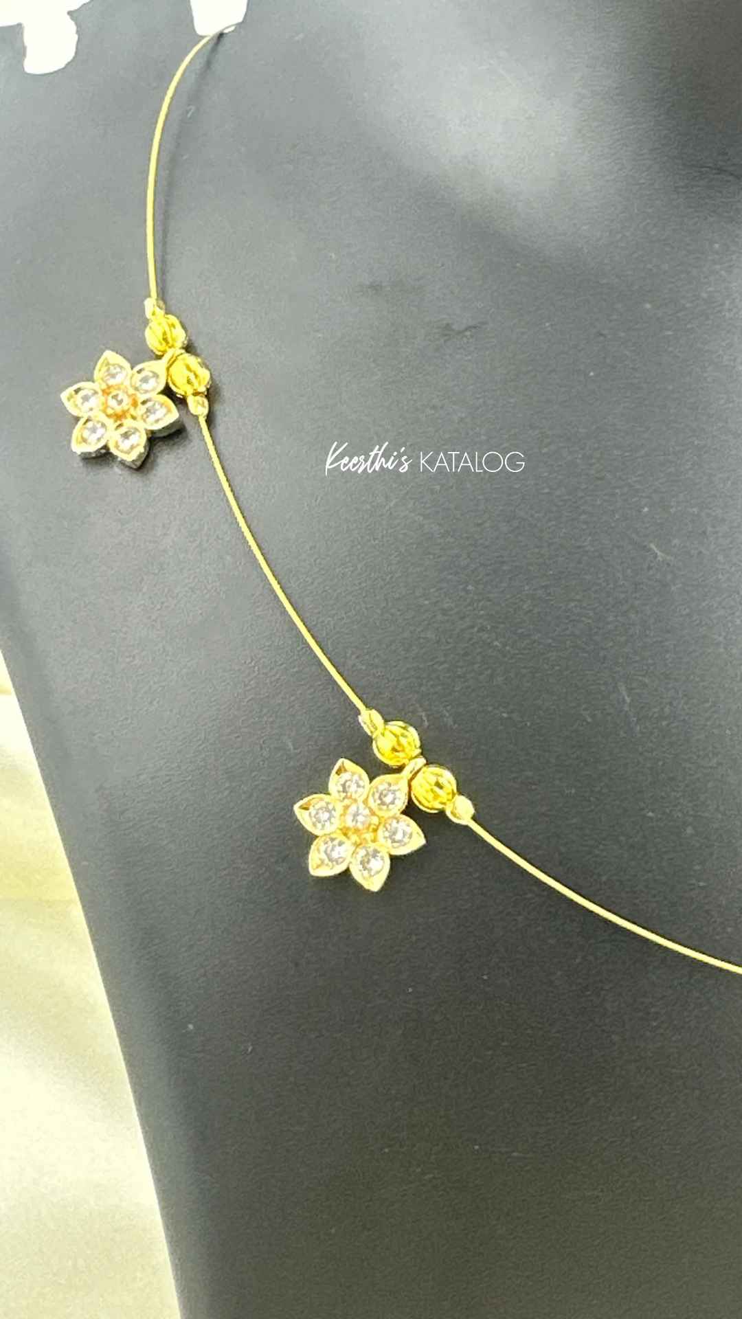 KN1052 - Simple Starflower Necklace