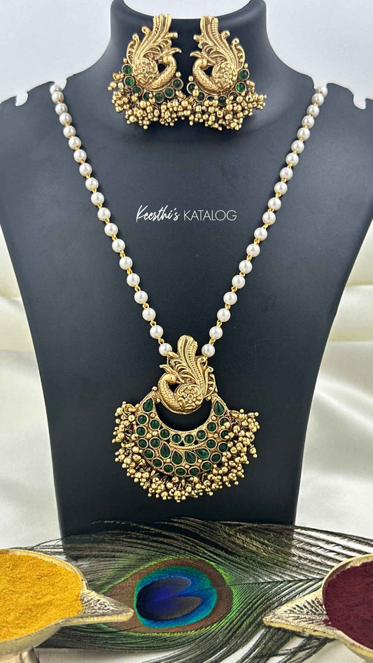 KN1064 - Emerald Mayil Pendant Set