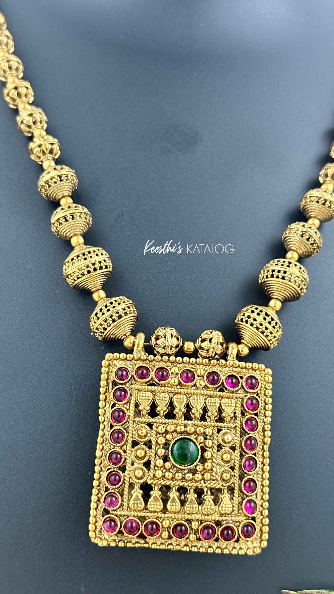 KN1072 - 2-in-1 Square Temple Necklace Set