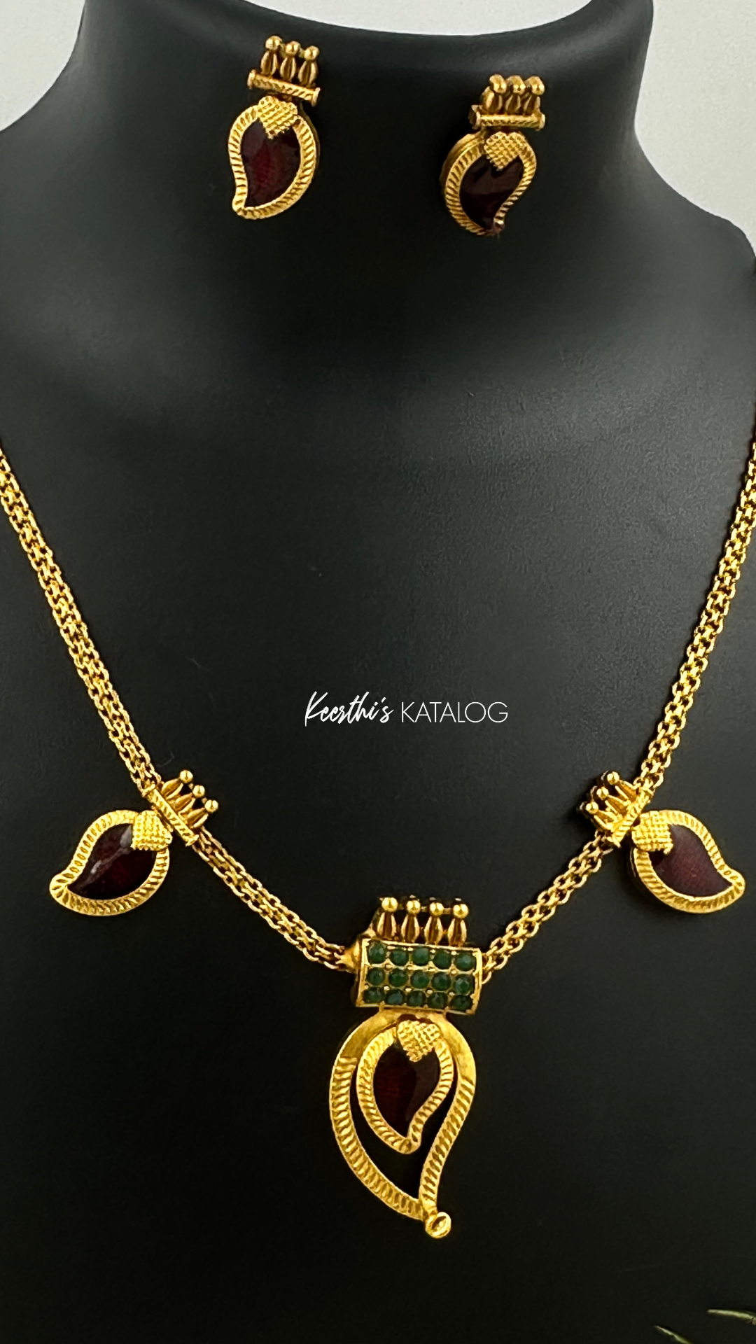 KN1107 - Triple Mango Red Necklace