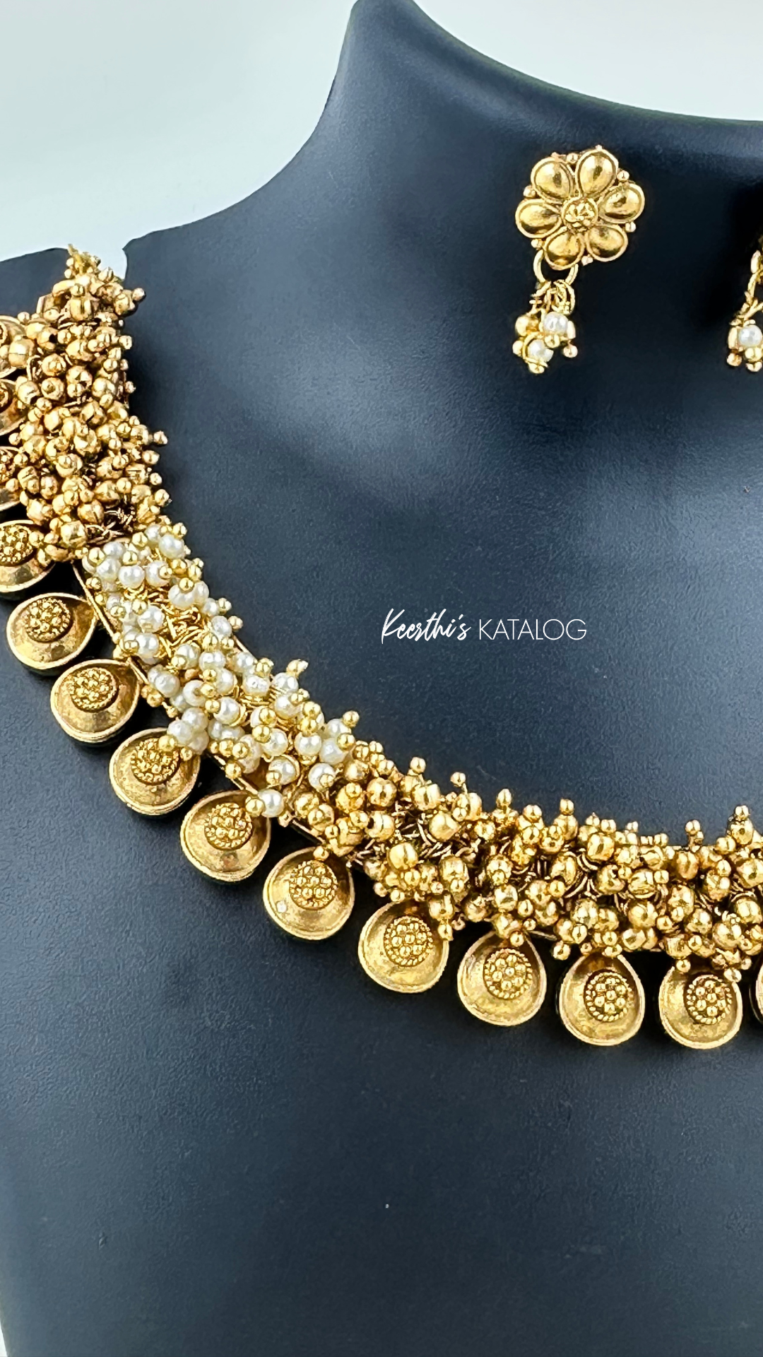 KN1109 - Golden Ball Pearl Necklace